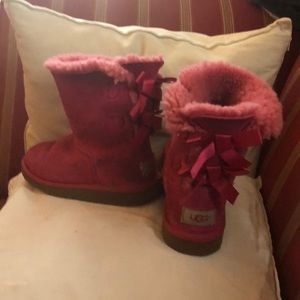 Pink girl Bow UGGS